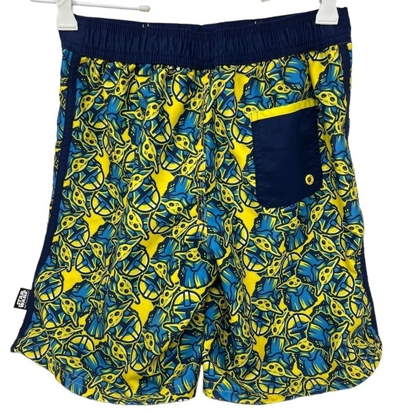 Star Wars Boys Youth Baby Yoda Swim Trunks Mandalorian Disney Size 9 10 - Picture 1 of 10
